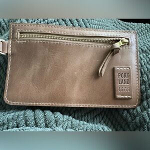 Portland Leather Adrianna Pouch Cocoa Unicorn
